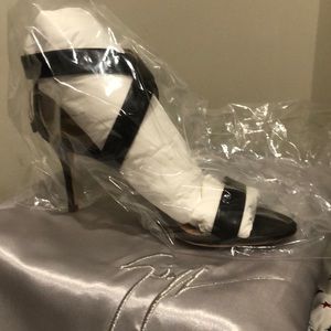 Giuseppe Zanotti sandal size 38